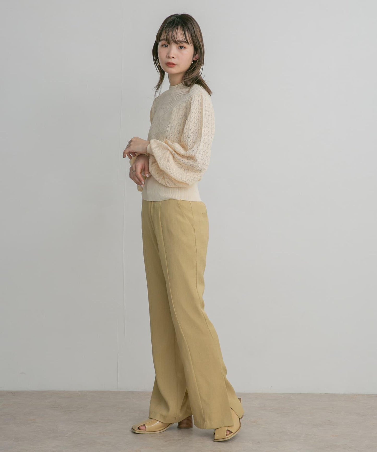 泡泡袖花紋針織衫