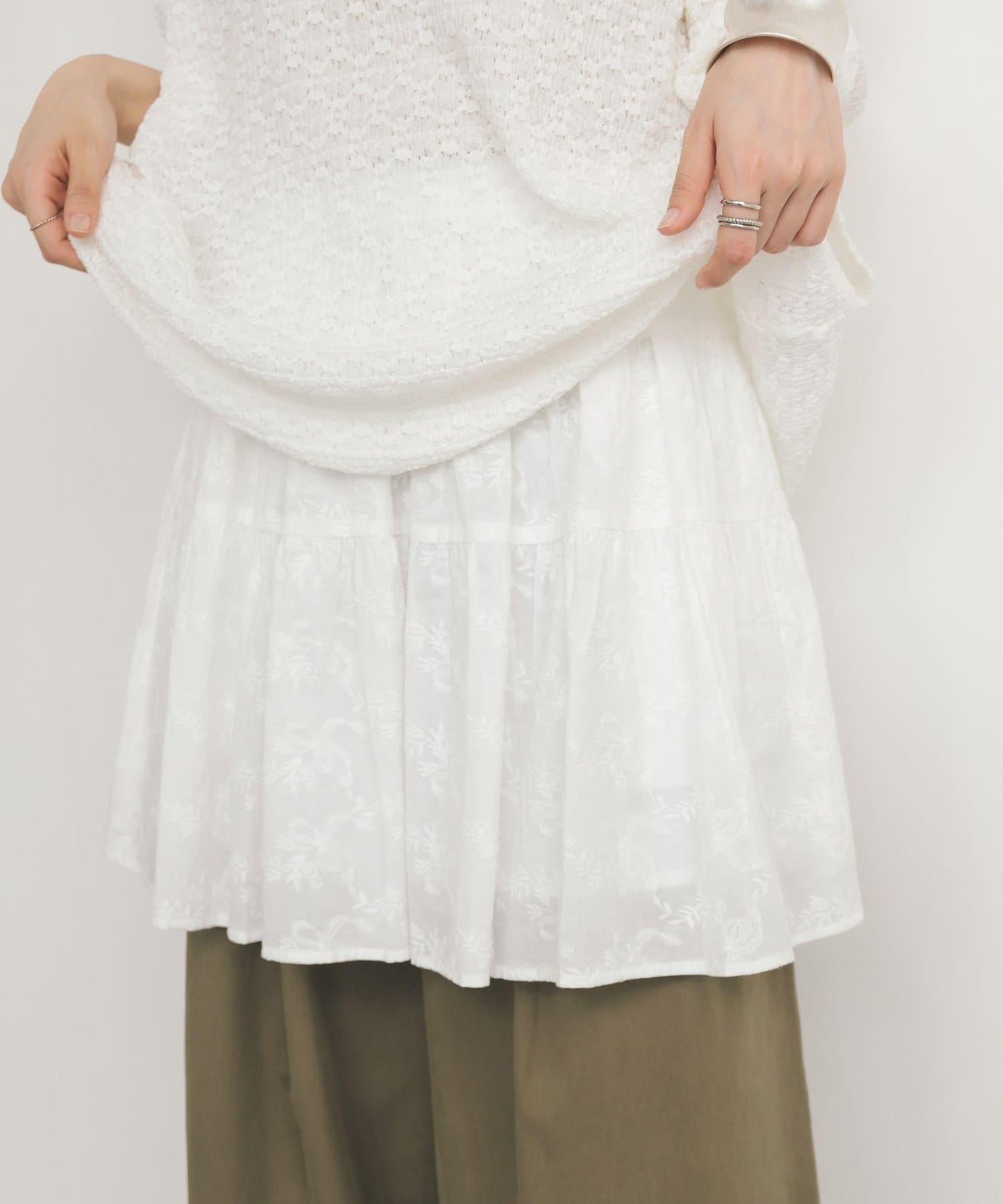刺繡迷你裙
