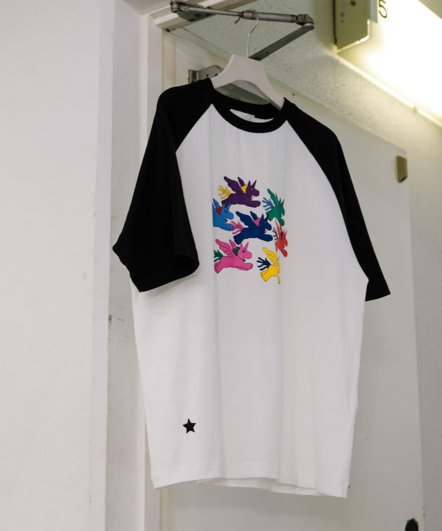 『聯名』SHUHEI KOKI×SENSE OF PLACE 拼色插肩袖T恤