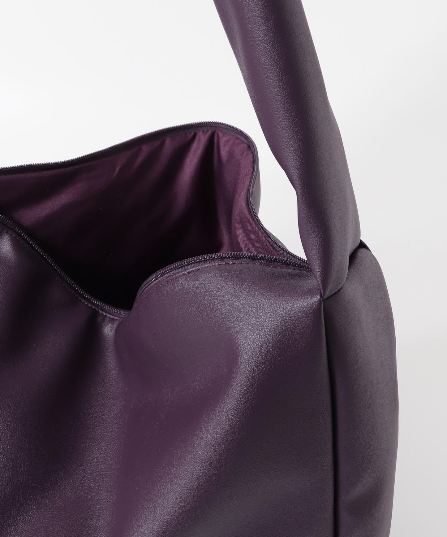 仿皮革加厚大號單肩包