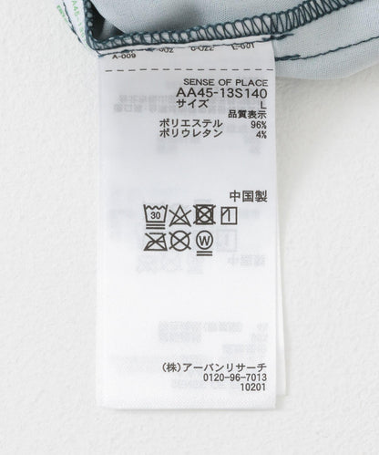 黑色花卉圖案短袖襯衫