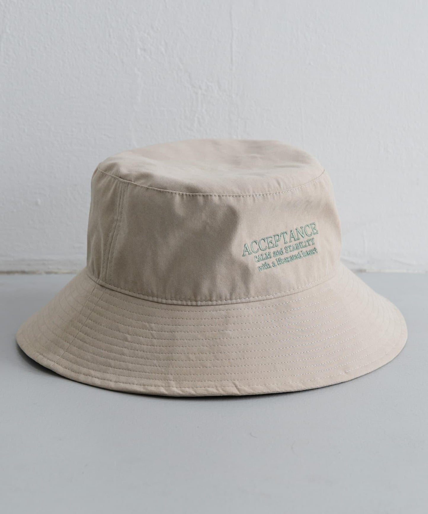 桃色絨毛標誌刺繡漁夫帽