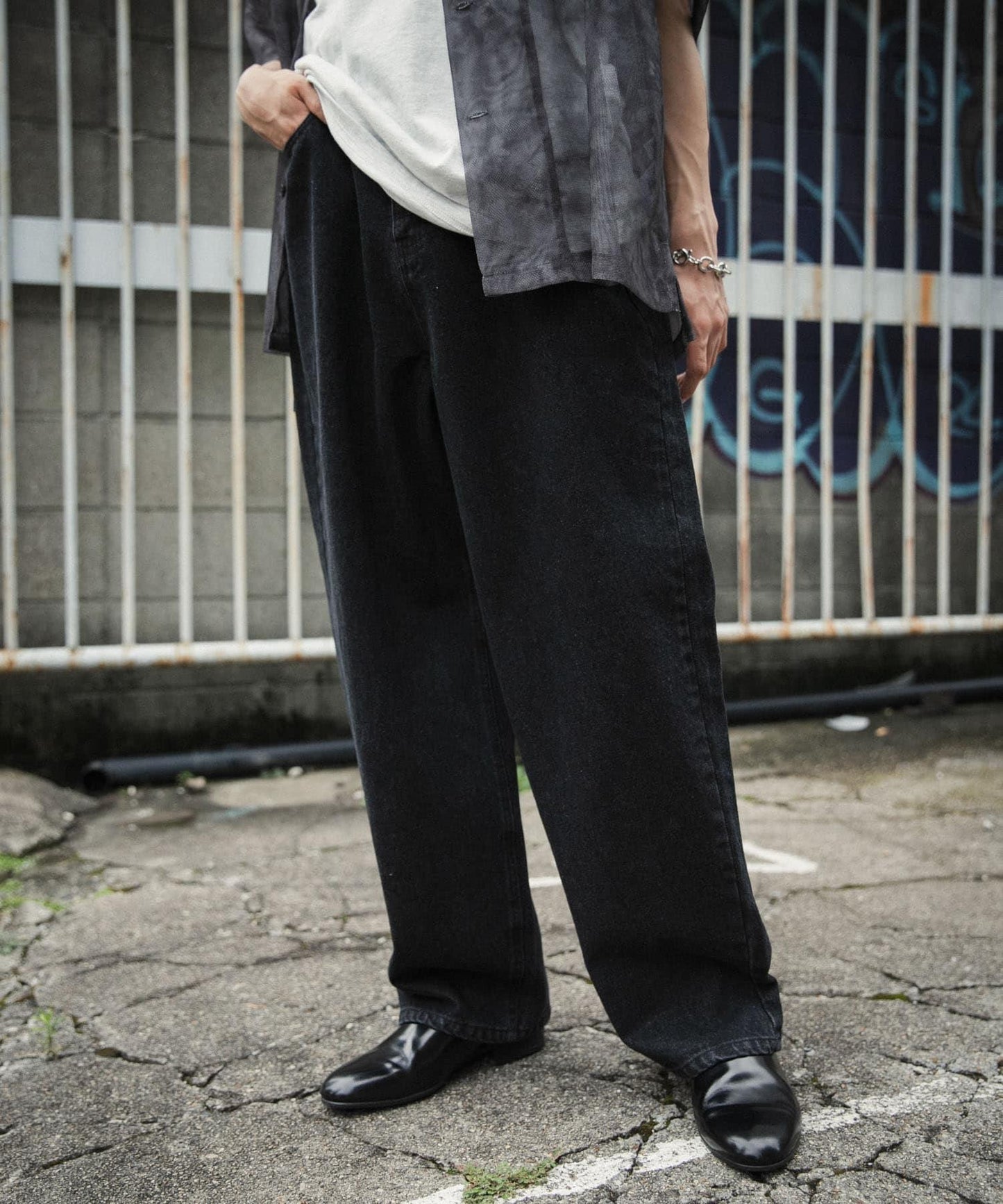 直筒牛仔褲