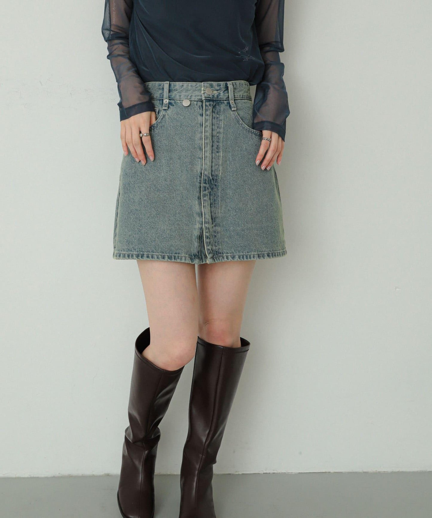 刺繡牛仔迷你裙