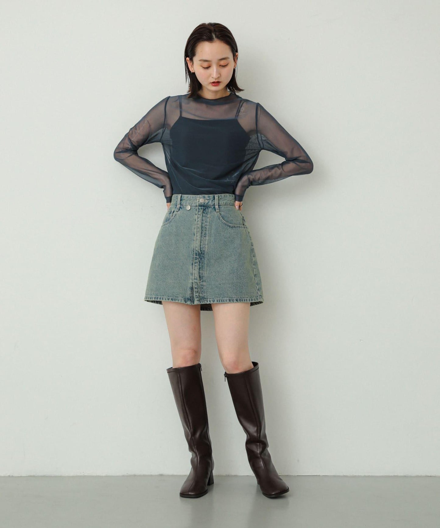 刺繡牛仔迷你裙