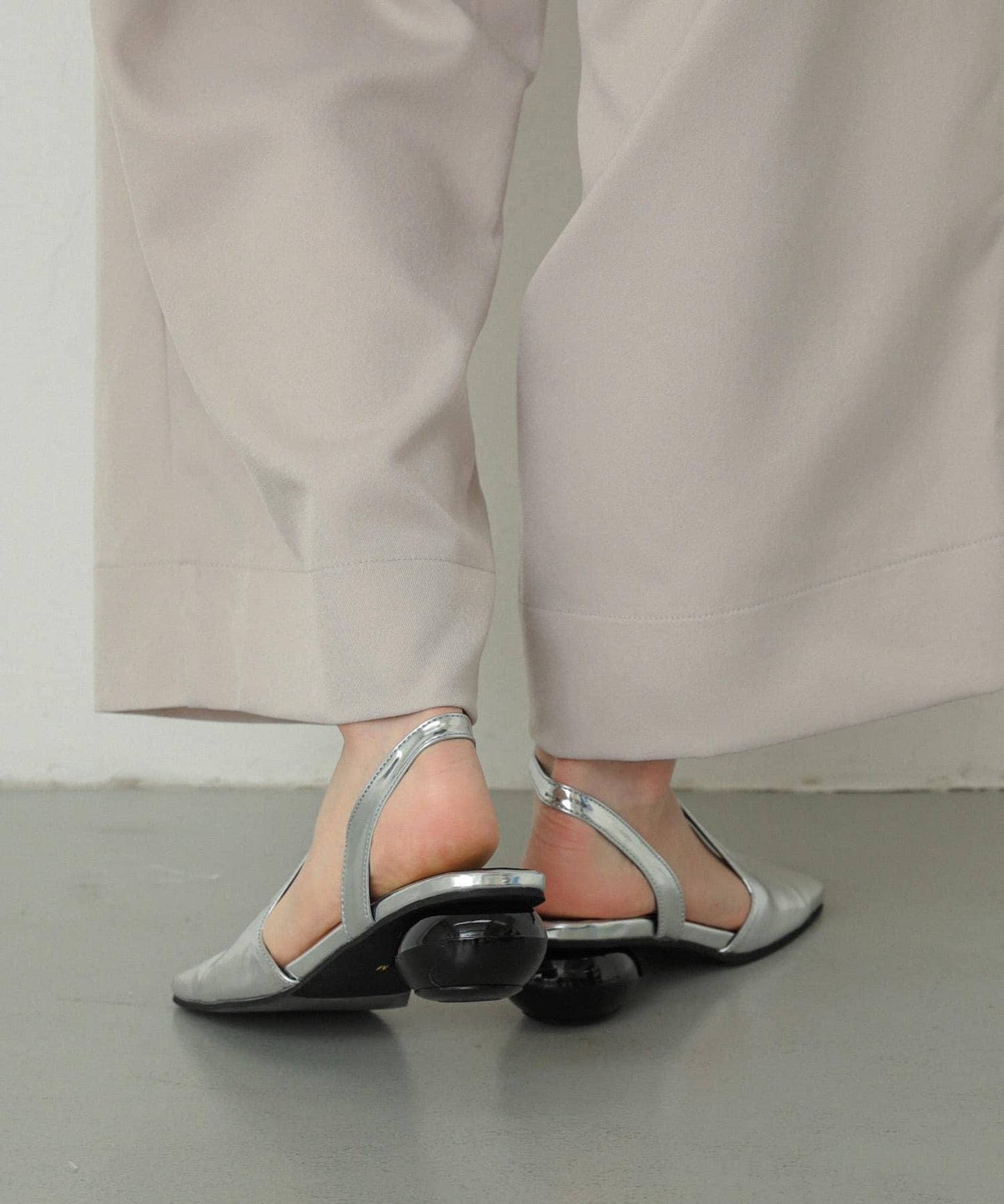 寬方頭鞋