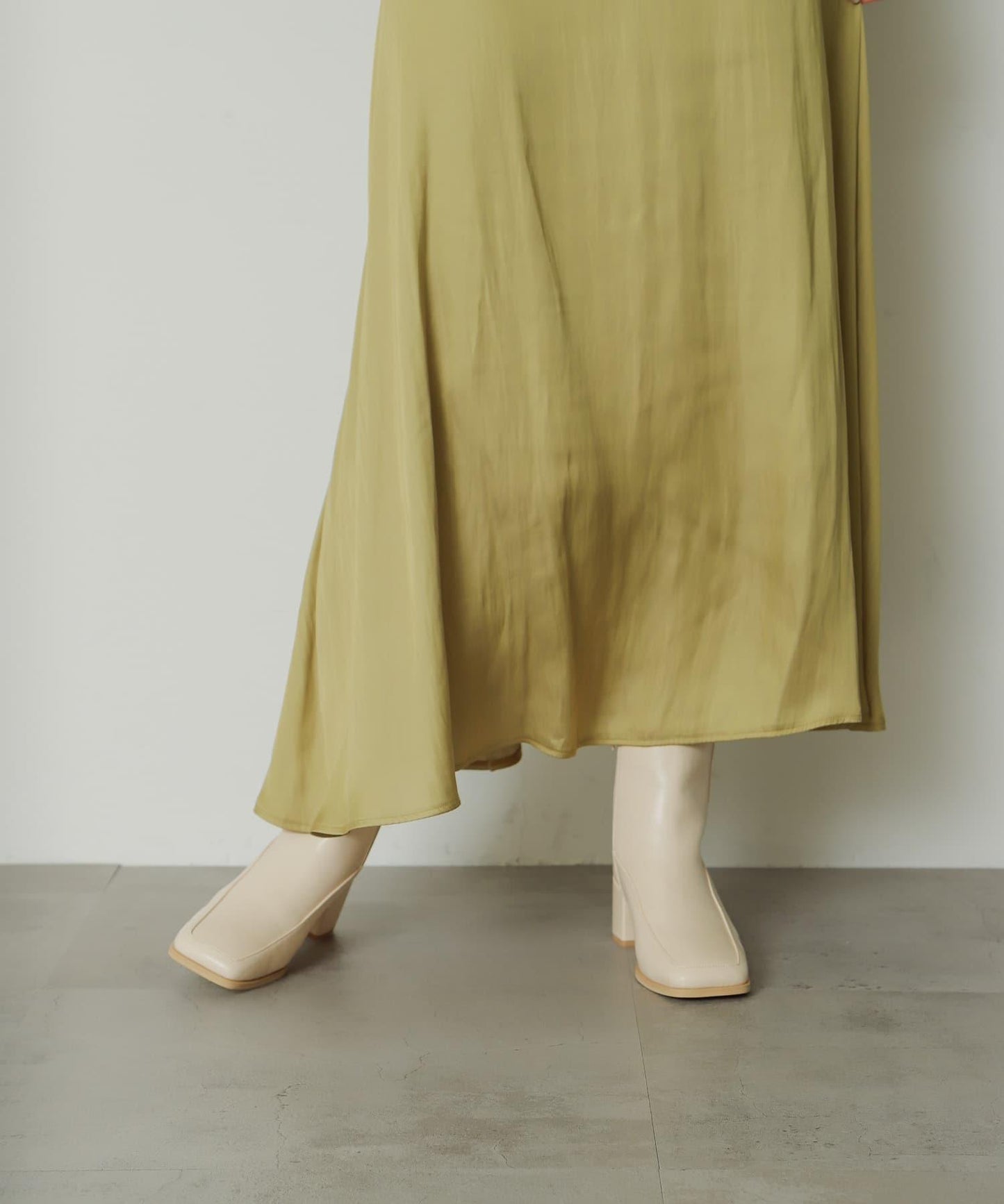 寬方頭短靴