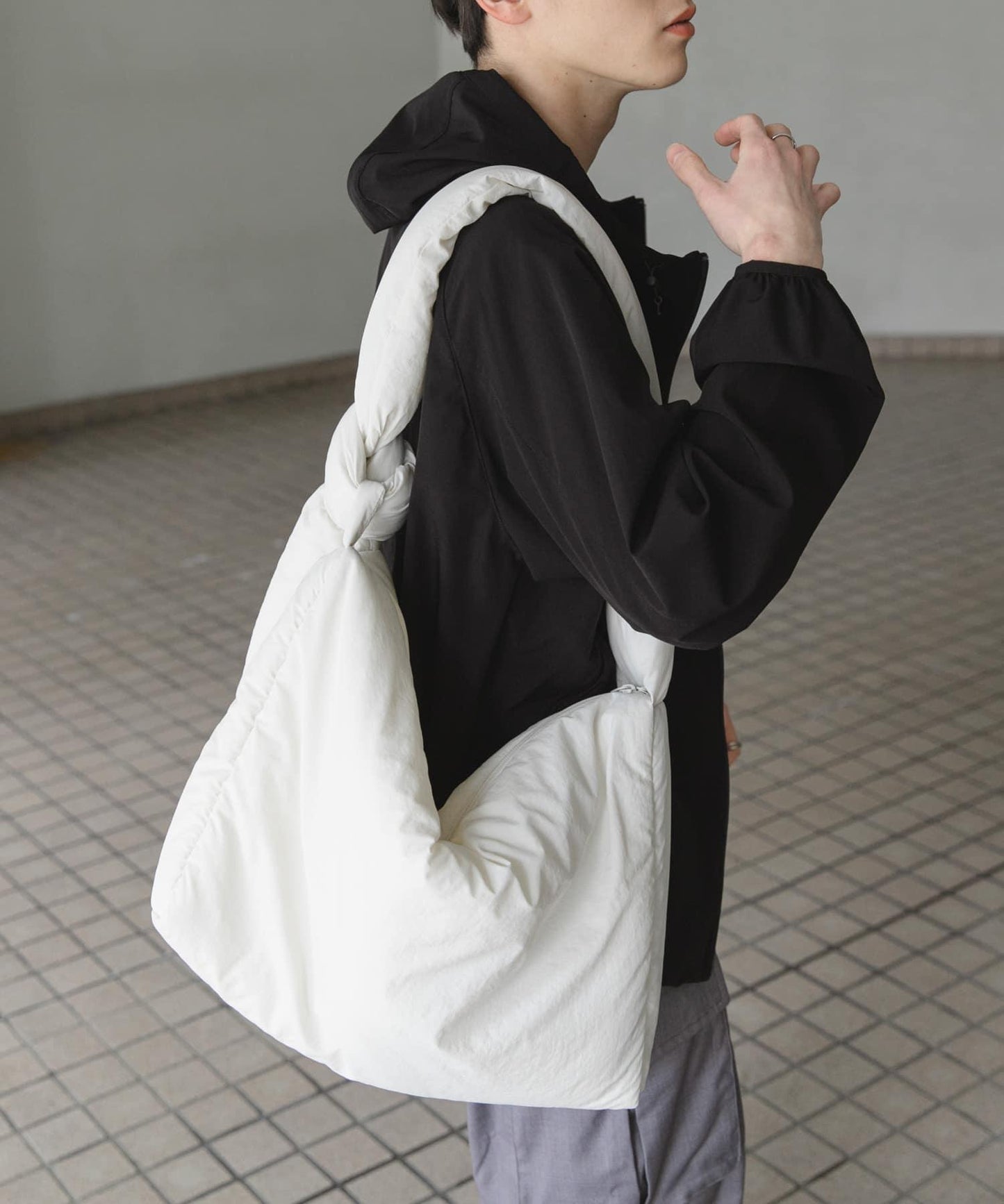 尼龍加厚大號單肩包