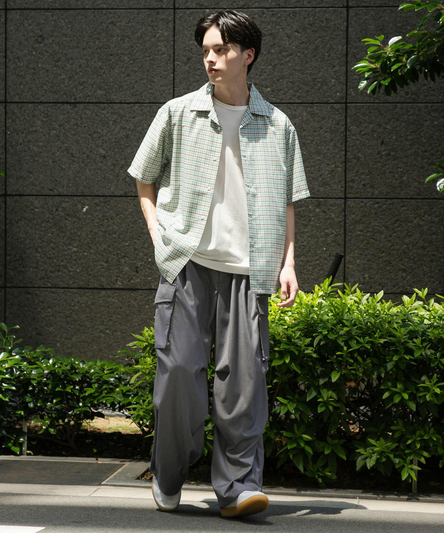 格紋開領短袖襯衫