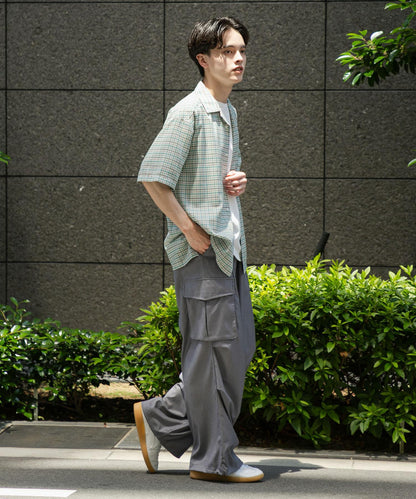 格紋開領短袖襯衫
