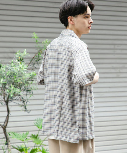 格紋開領短袖襯衫