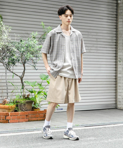 格紋開領短袖襯衫