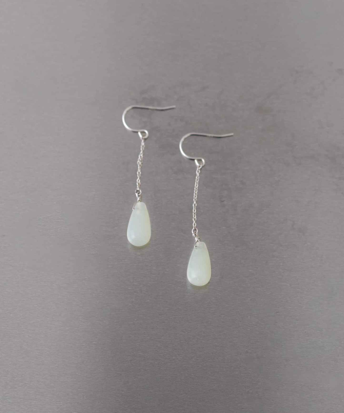 SMELLY so’新玉鏈條掛鉤耳飾