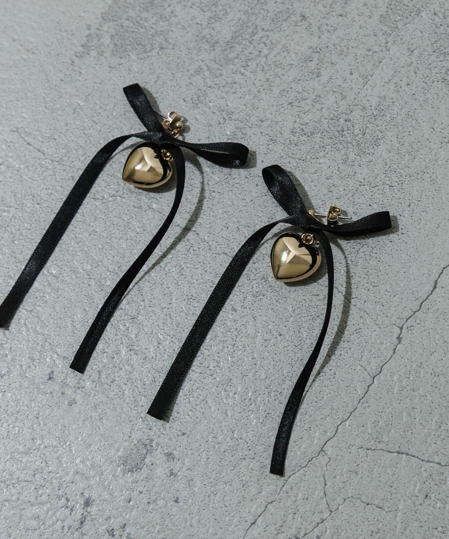 緞帶蝴蝶結愛心耳環