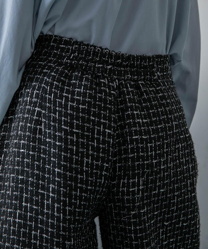 燕尾短褲