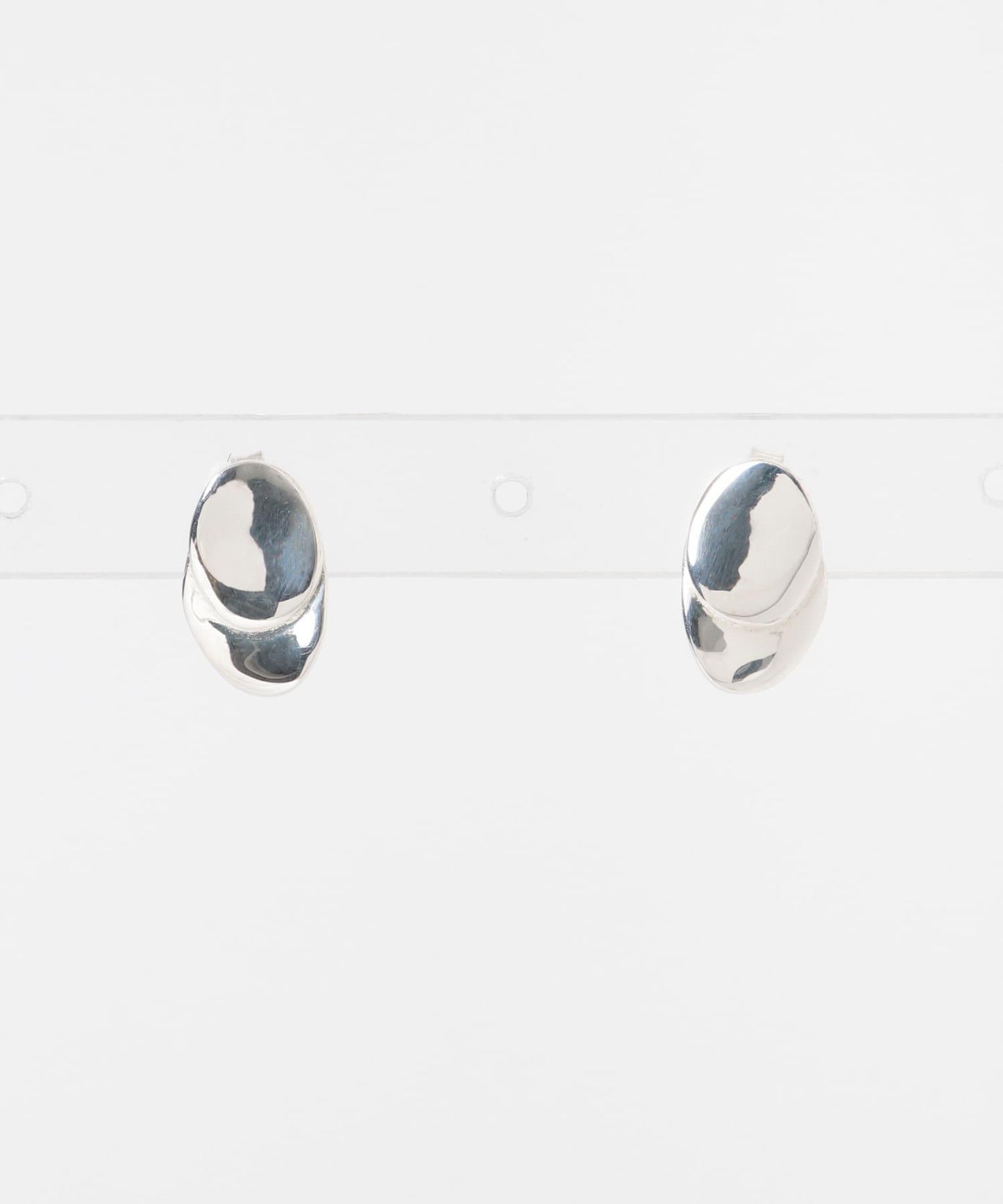 SMELLY so’ 扭紋金屬盤耳釘