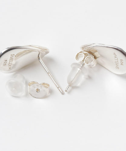 SMELLY so’ 扭紋金屬盤耳釘