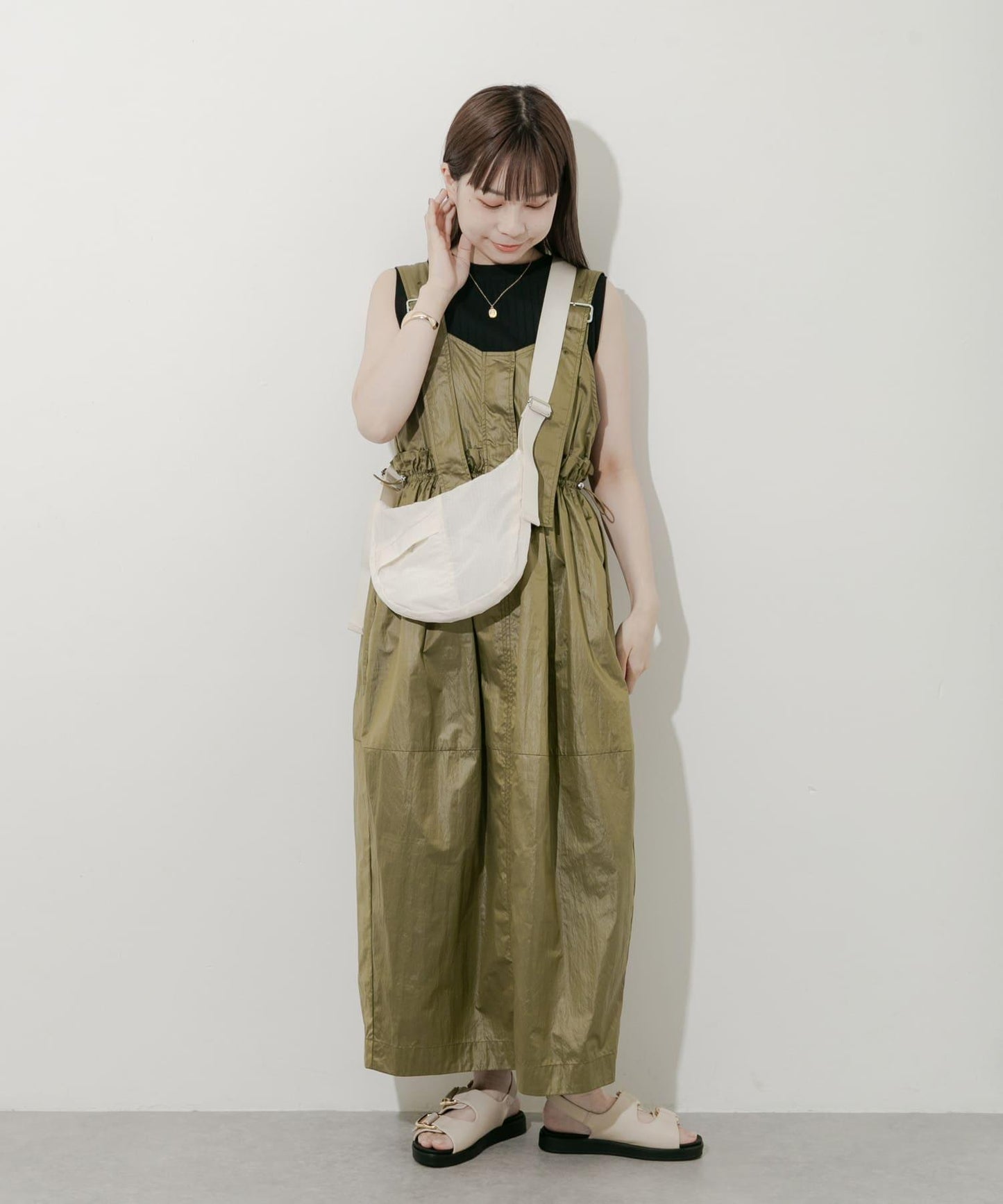 半月形尼龍單肩包