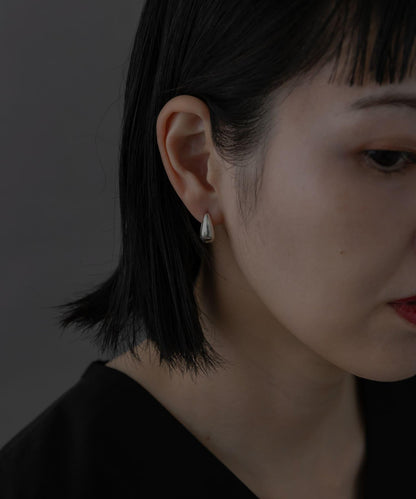 SMELLY 豐盈感耳釘