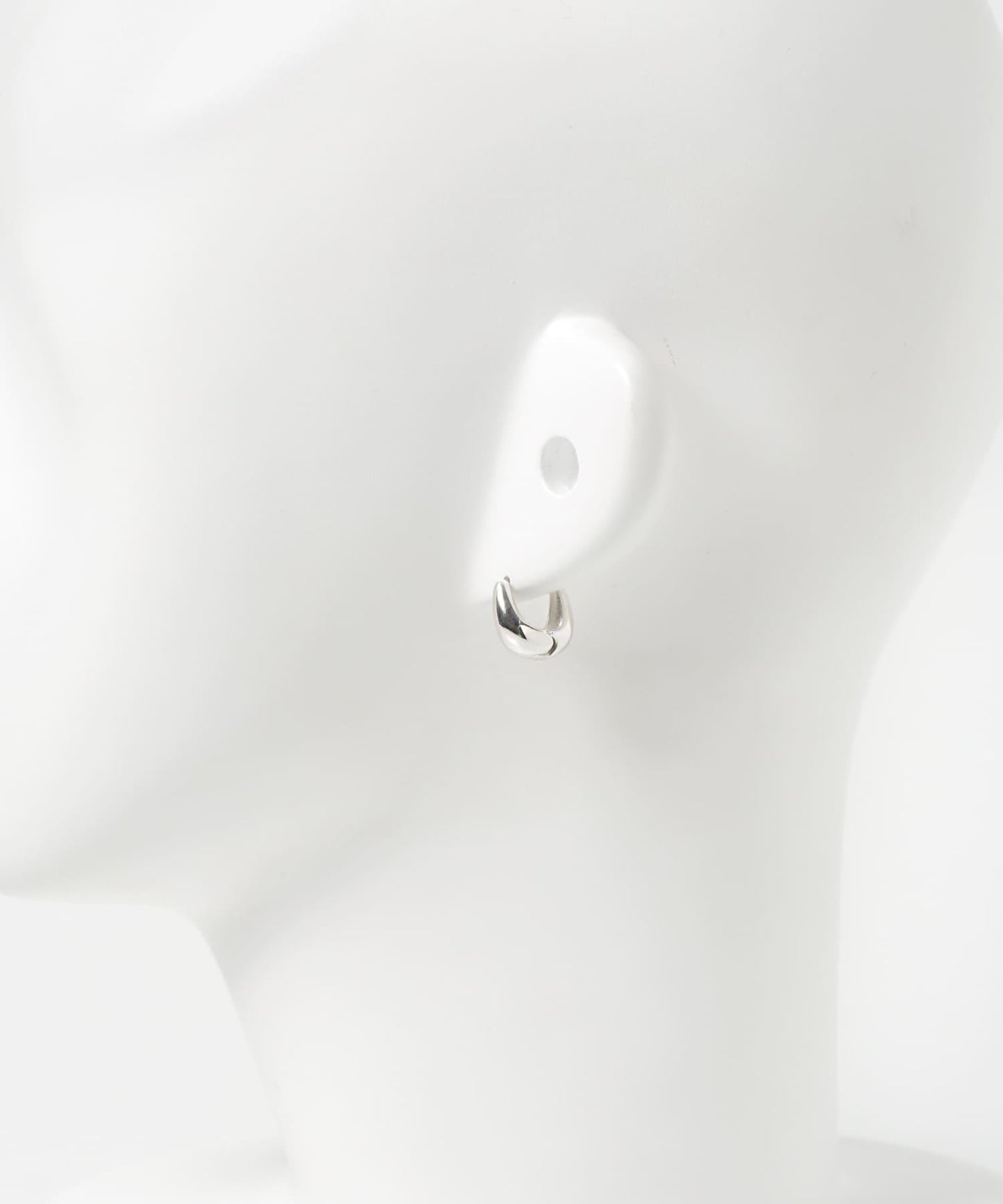 SMELLY 豐盈感耳釘