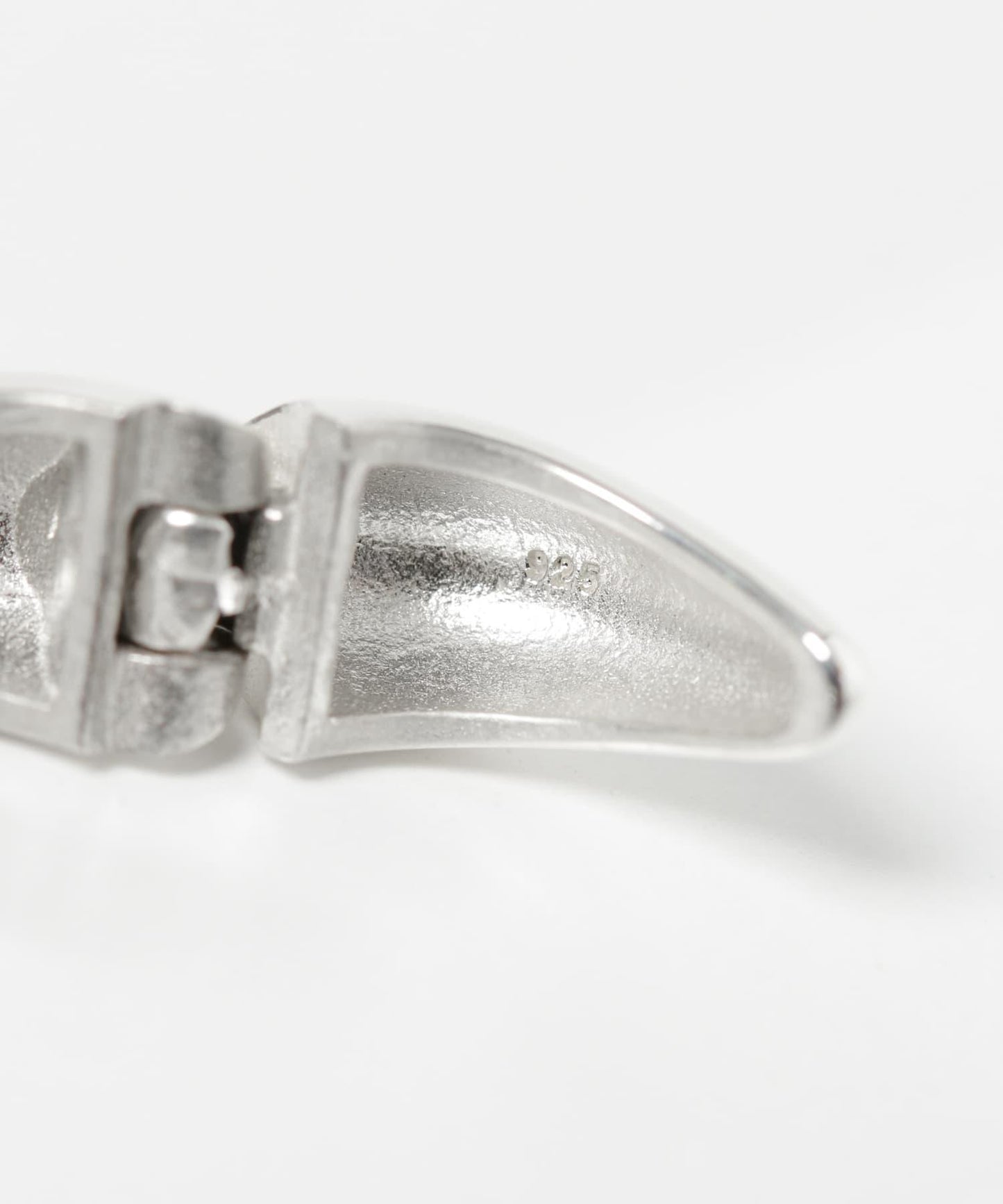 SMELLY 豐盈感耳釘