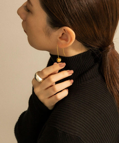 SMELLY so’ 球形掛鉤耳環