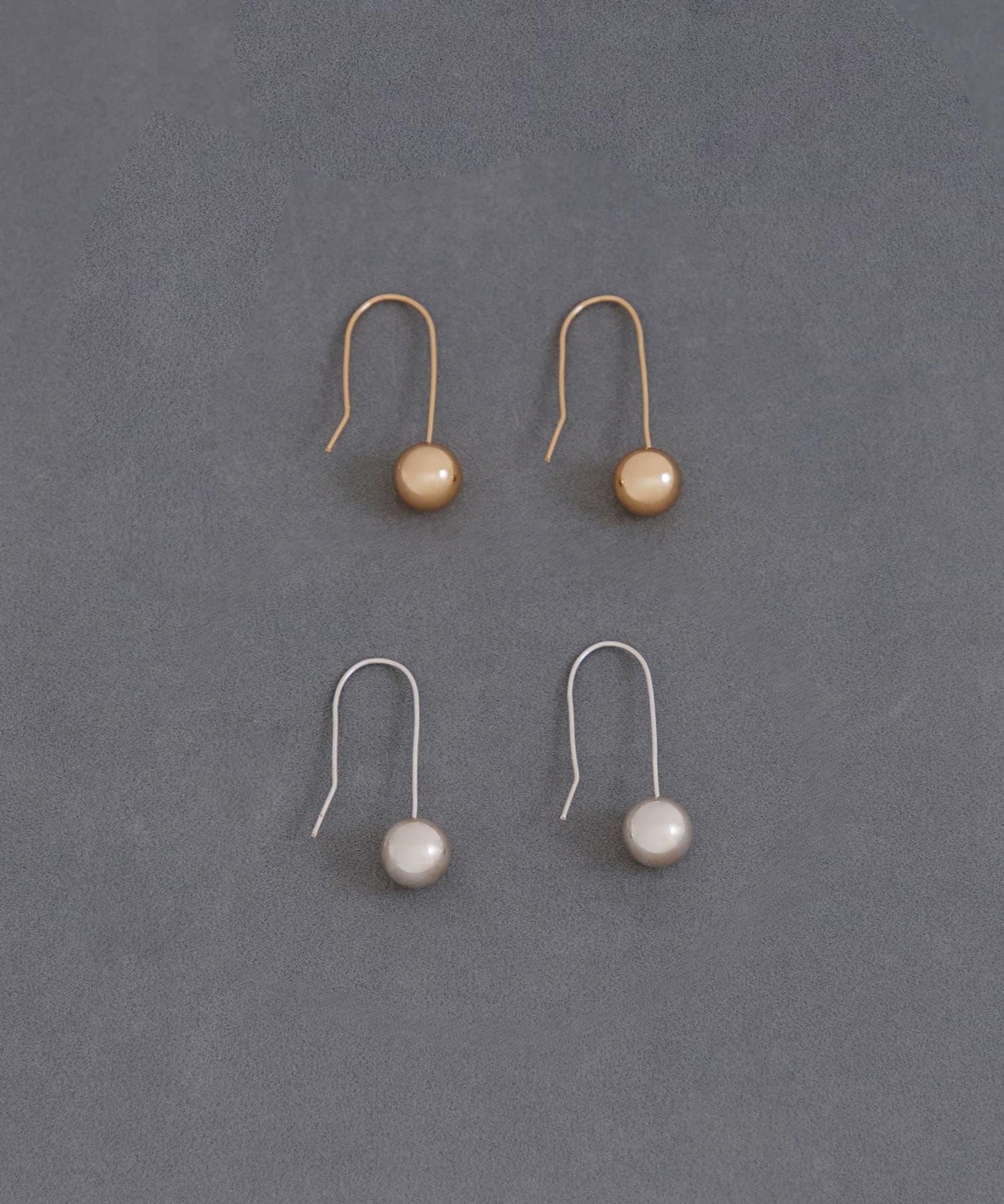 SMELLY so’ 球形掛鉤耳環