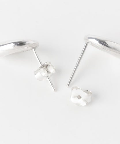 SMELLY so’不對稱純色耳釘