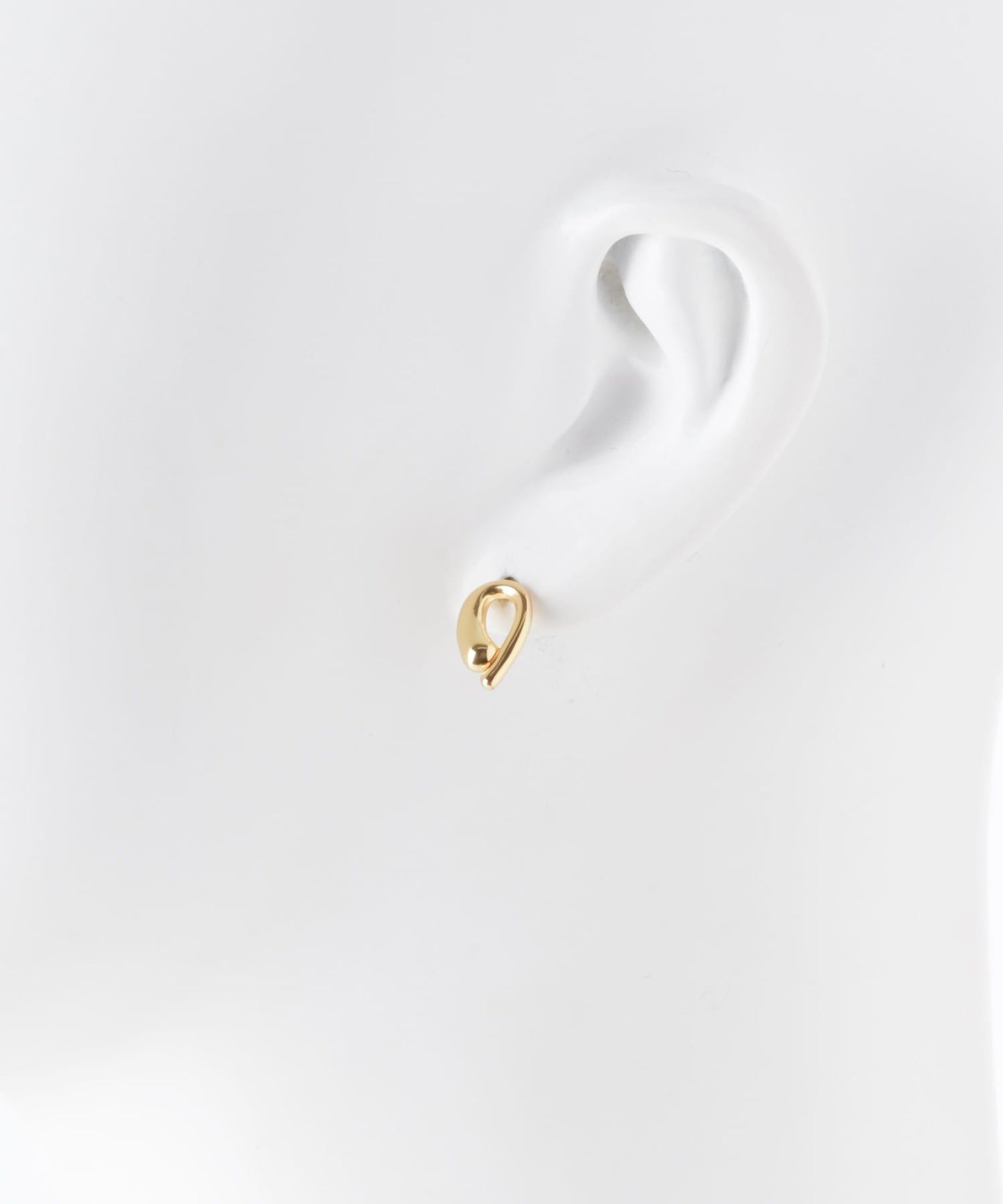 SMELLY so’不對稱純色耳釘