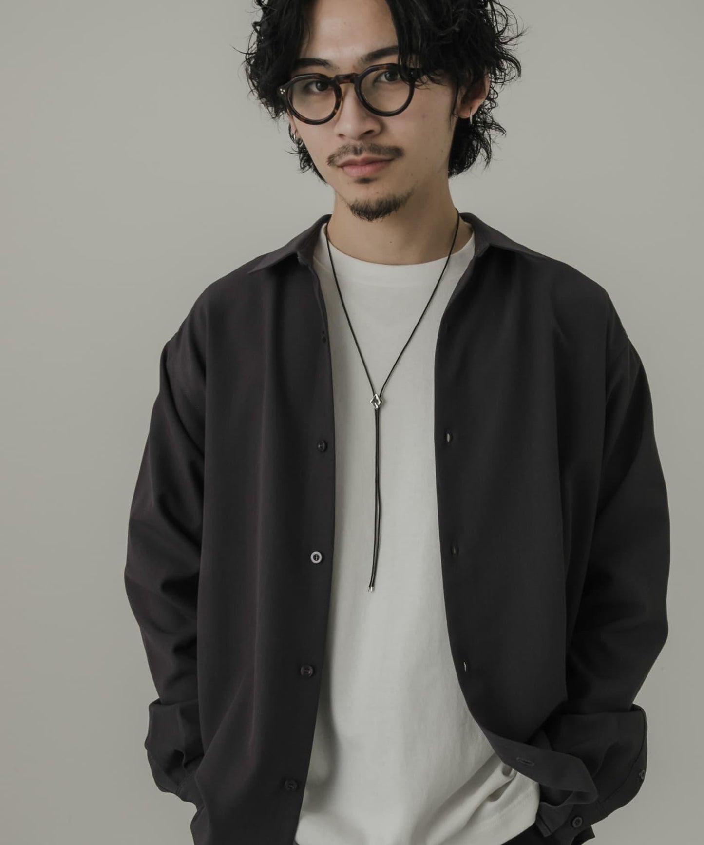 金屬頂飾釦環領帶項鍊