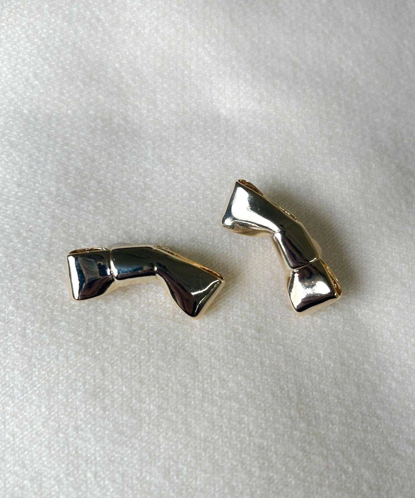 金屬絲帶造型耳夾