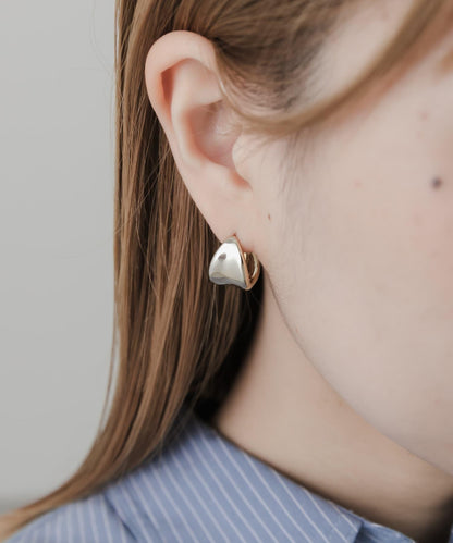 金屬一觸式耳環