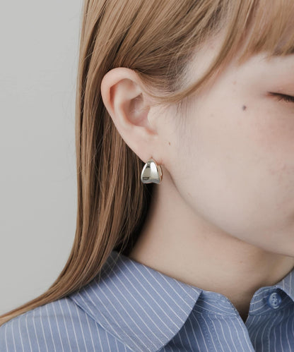金屬一觸式耳環