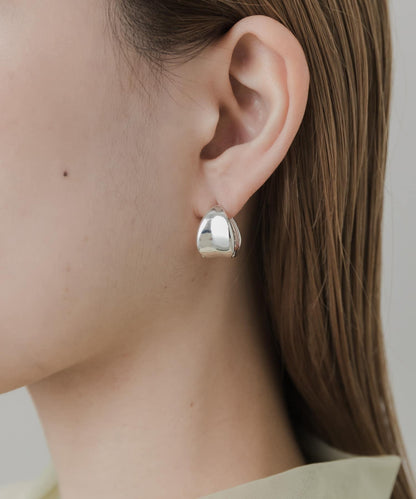 金屬一觸式耳環