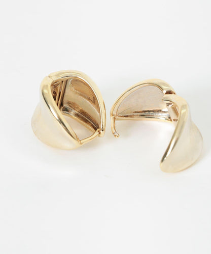 金屬一觸式耳環