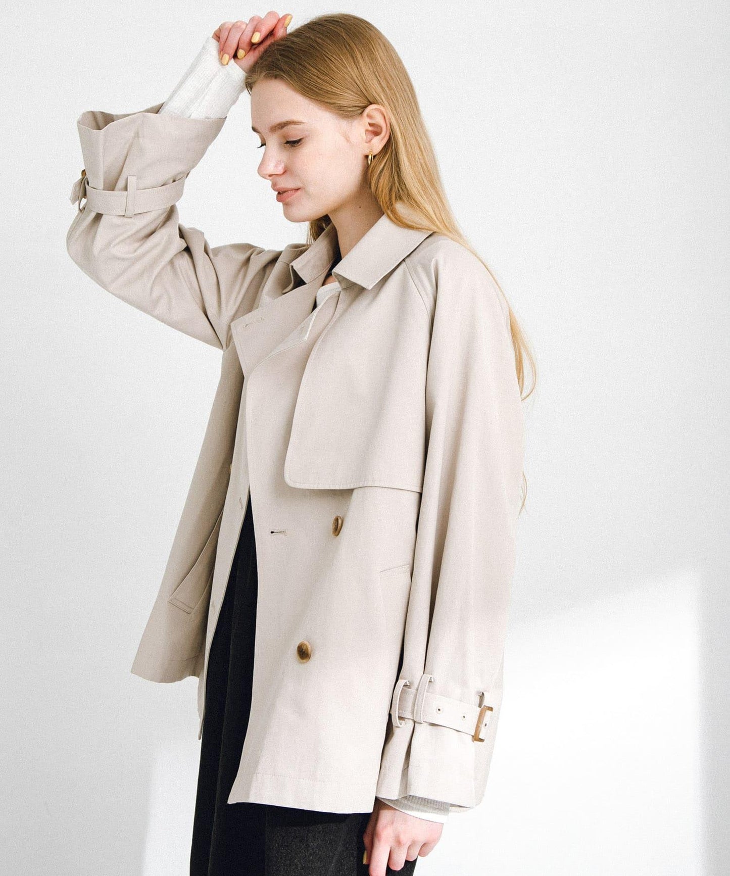 防潑水短款風衣