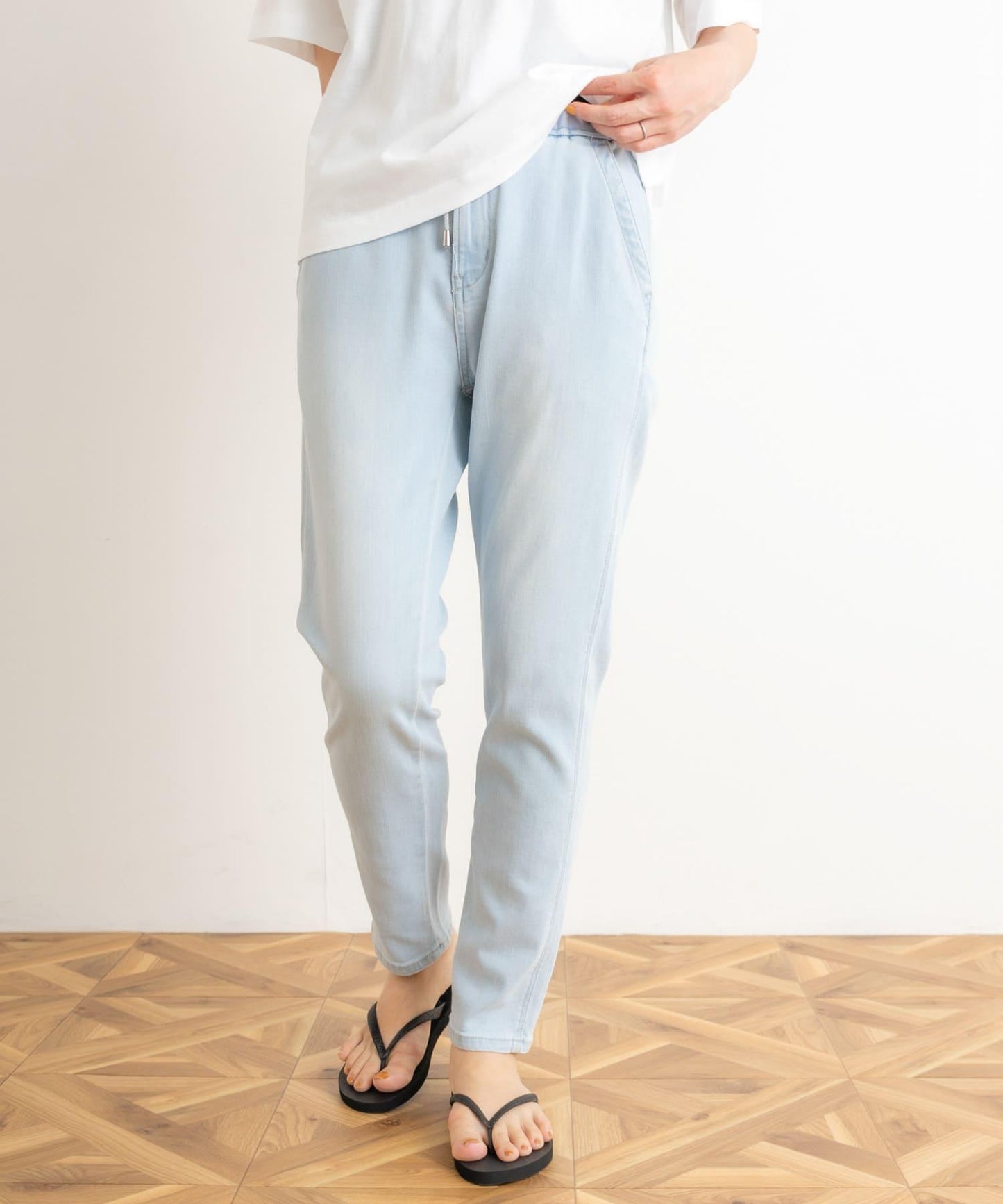 DENIM簡約修身牛仔褲