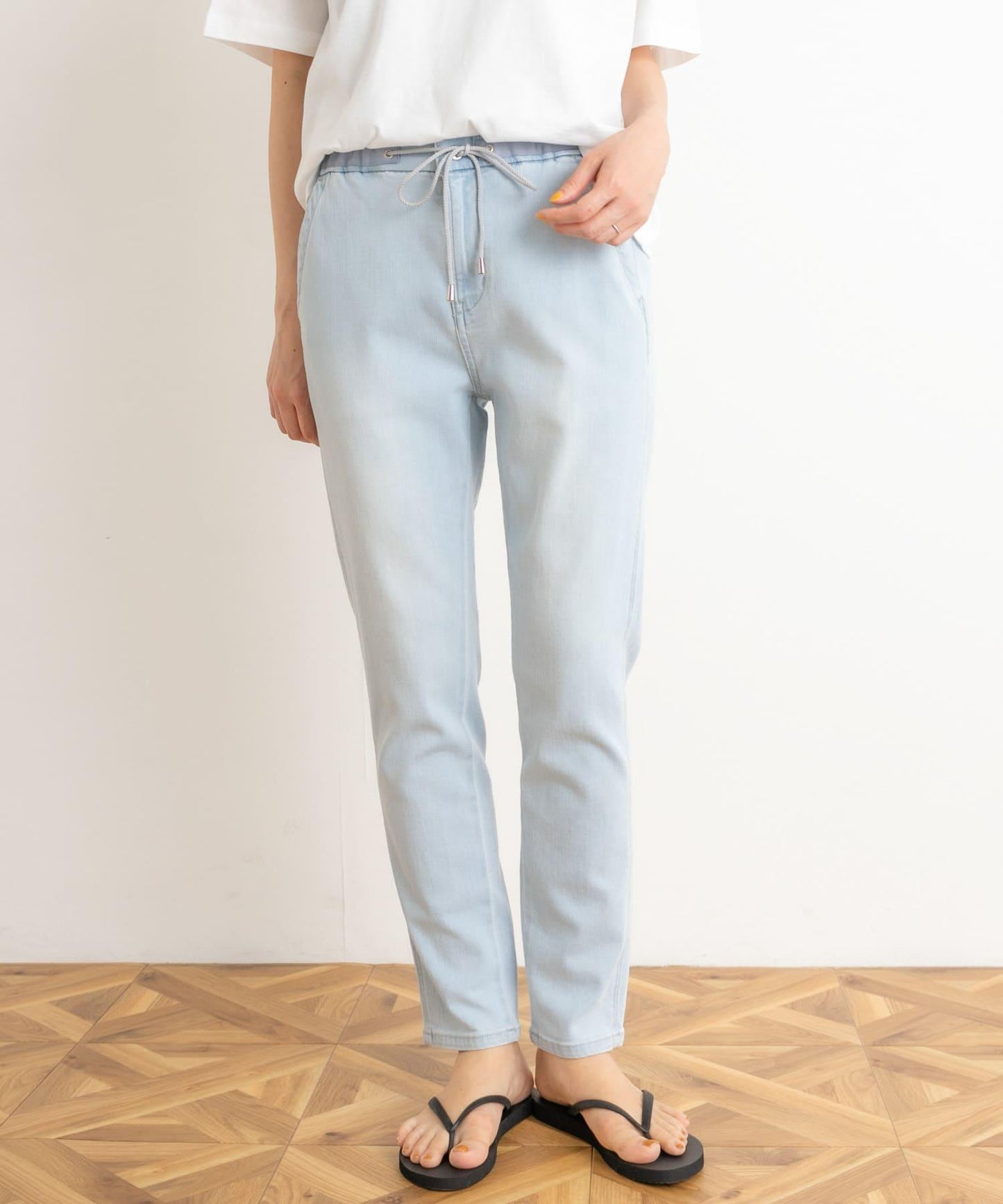 DENIM簡約修身牛仔褲
