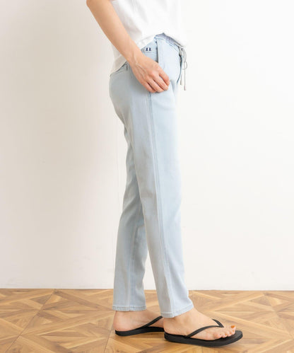 DENIM簡約修身牛仔褲