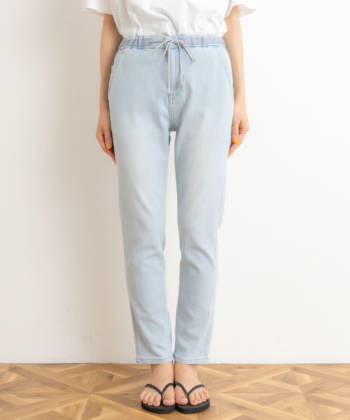 DENIM簡約修身牛仔褲