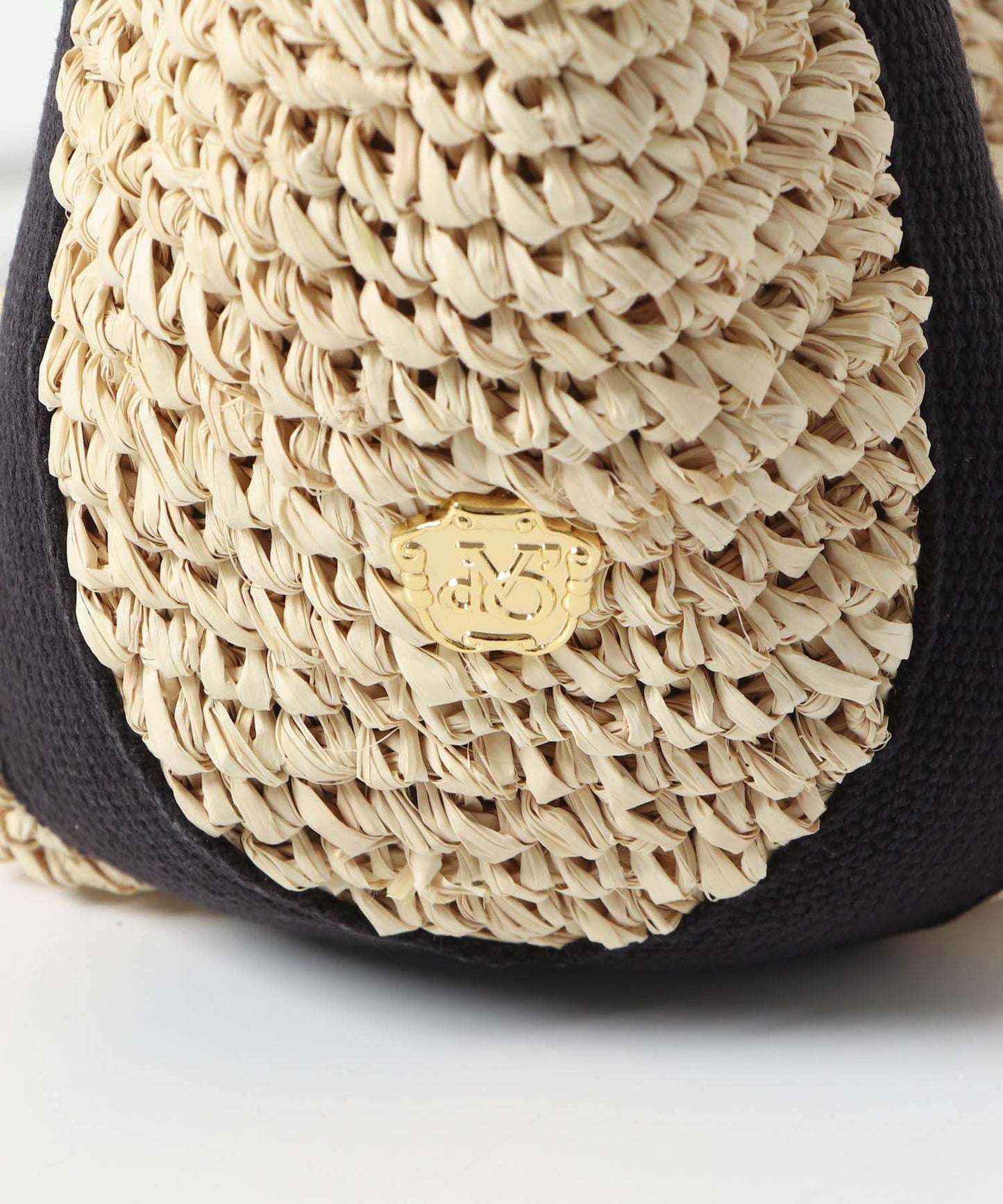 VIOLAd’ORO SANDRO V-8247
