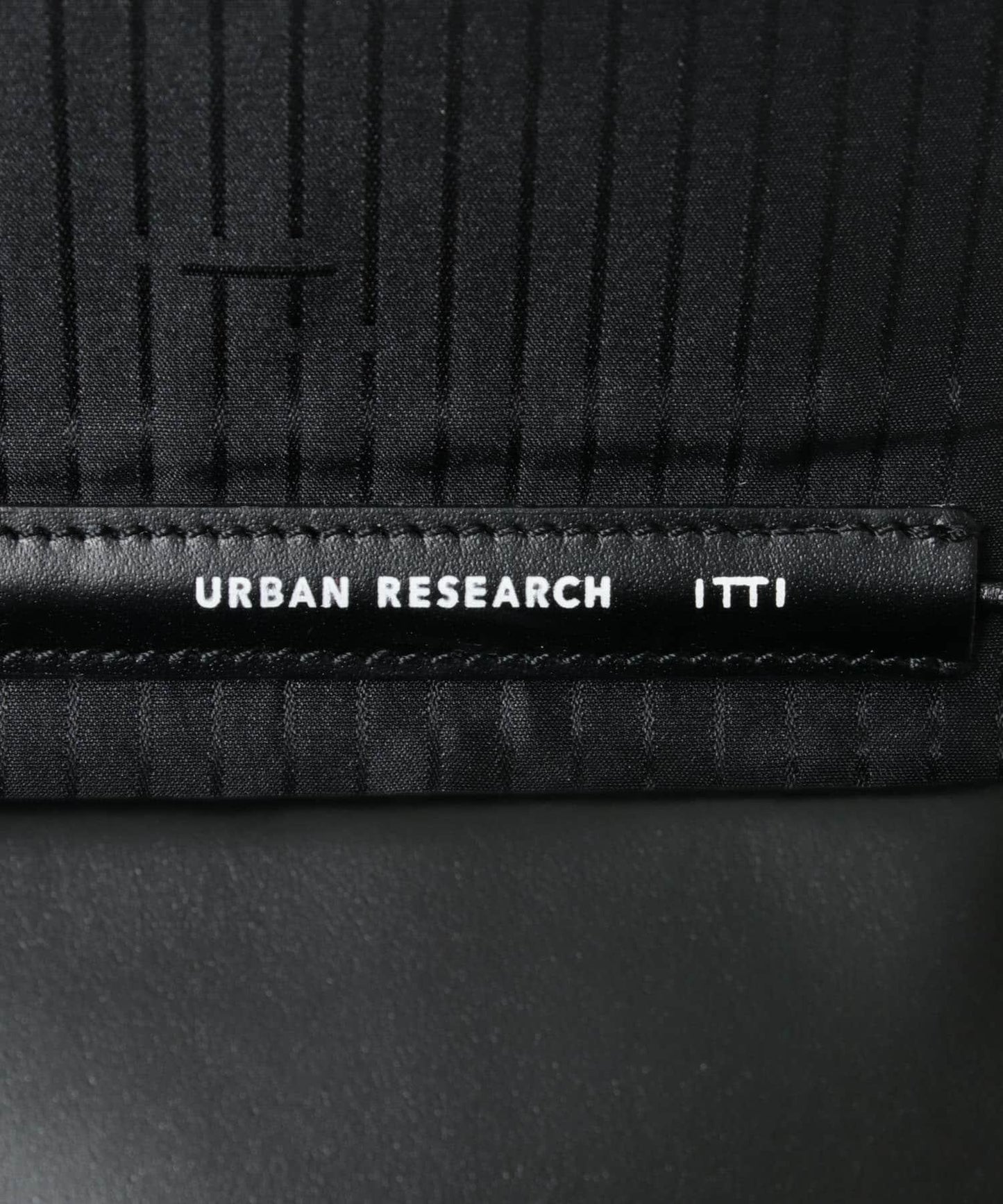 【特別】ITTI×URBAN RESEARCH MICHELLE ERRAND 手拿包