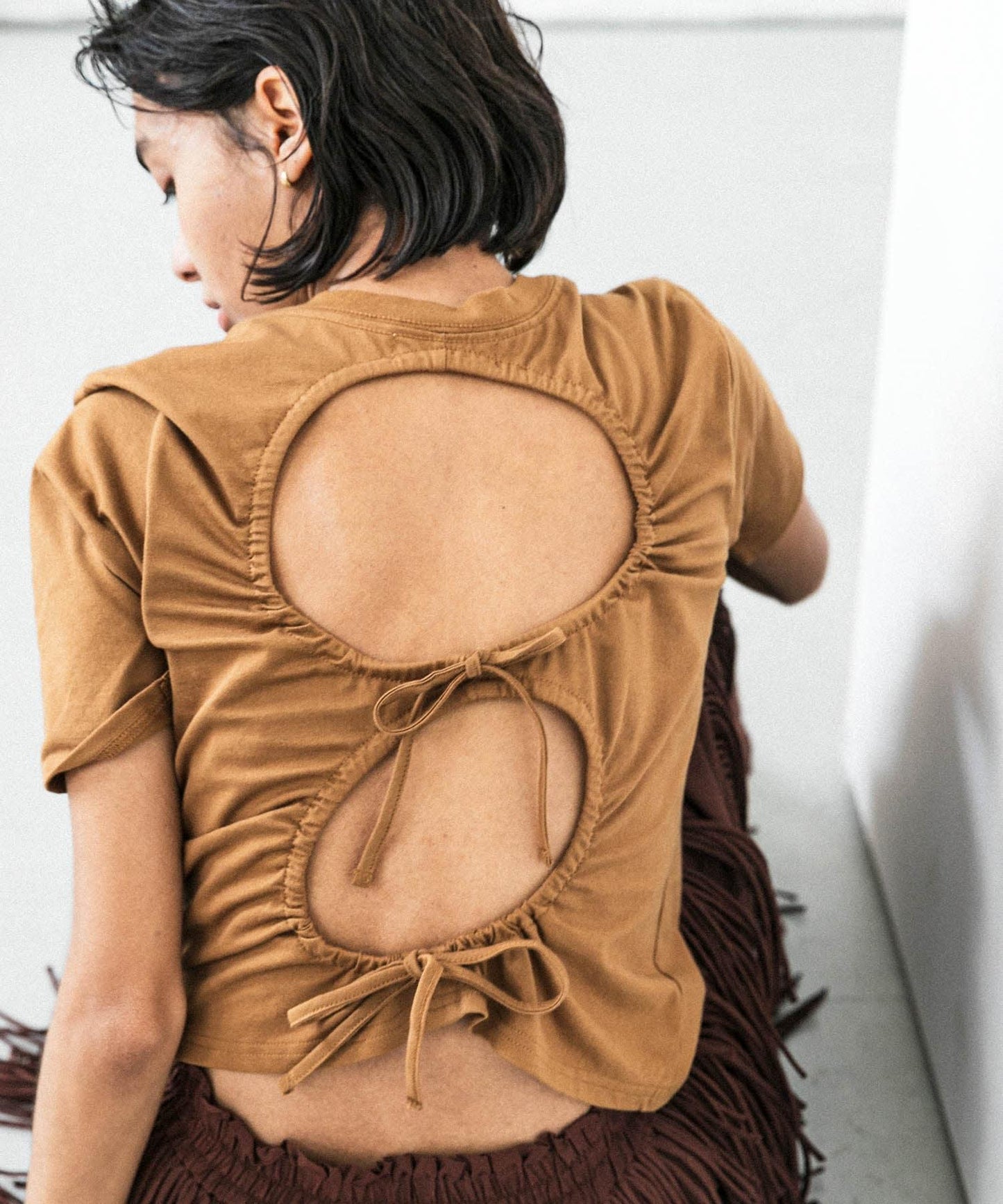 『聯名』Loro×URBAN RESEARCH Eight露背T恤