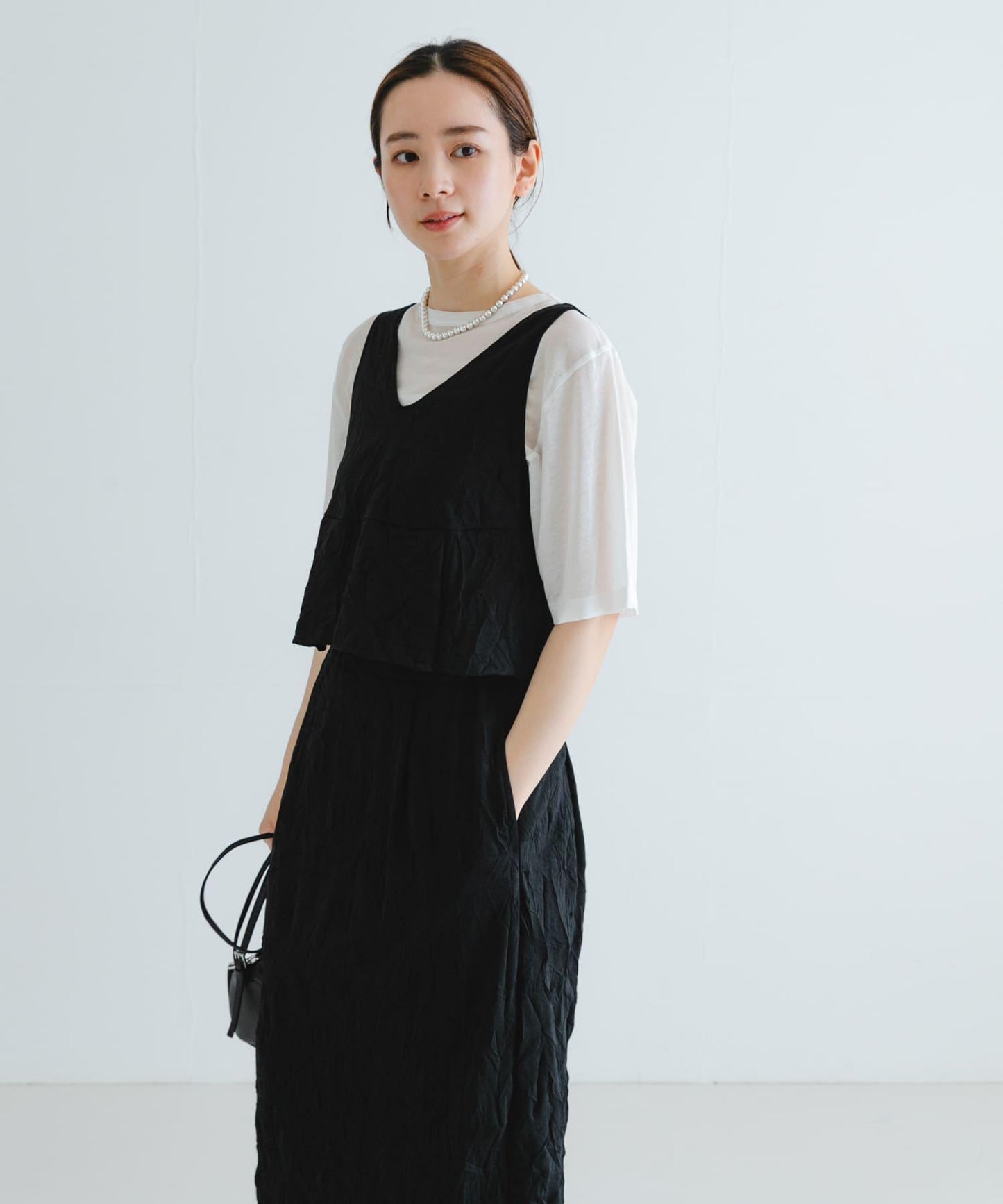 「聯名」GGG×URBAN RESEARCH 短款褶皺上衣