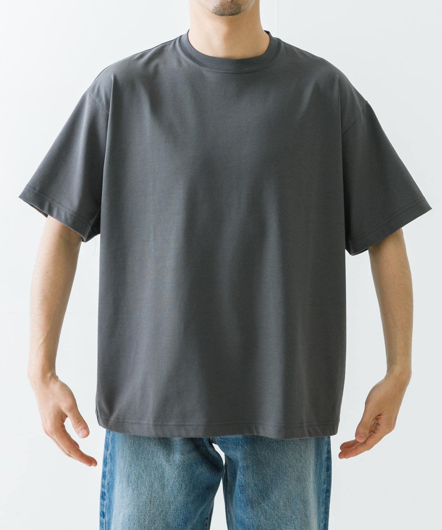 new basic 冷感速幹防曬短袖
