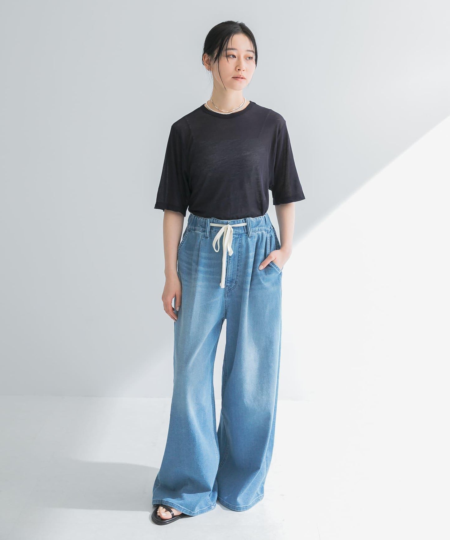 new basic 乾爽扭紋透視T恤