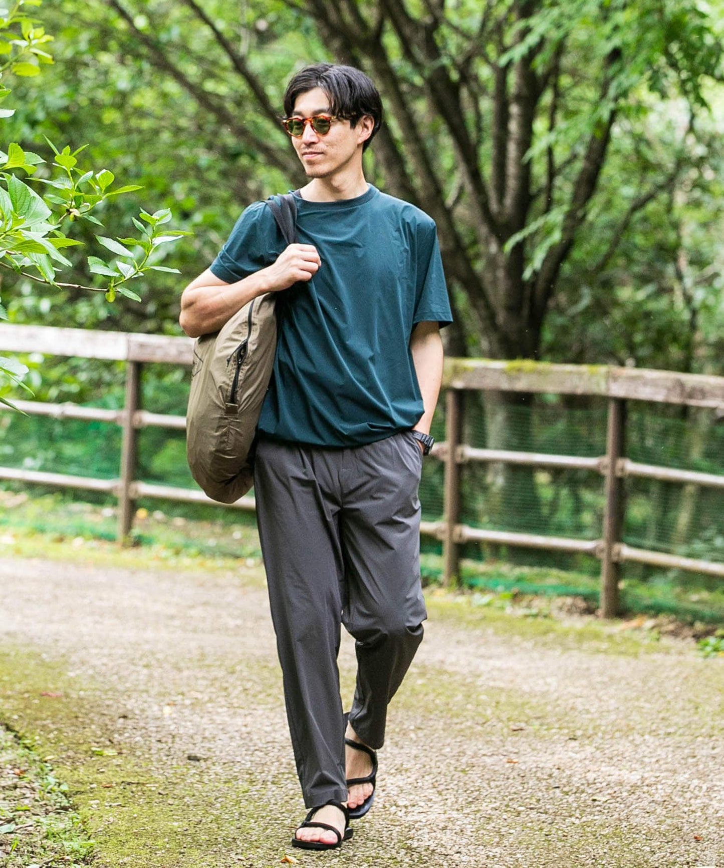 絲滑尼龍多功能褶皺長褲
