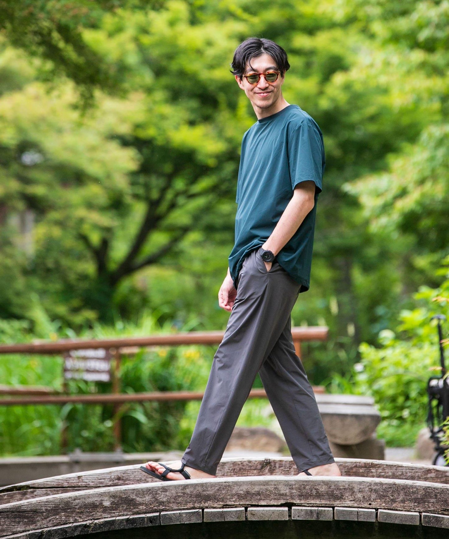 絲滑尼龍多功能褶皺長褲