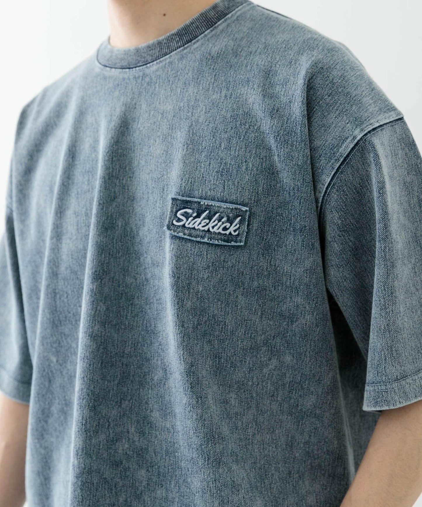 單點刺繡圓領牛仔T恤