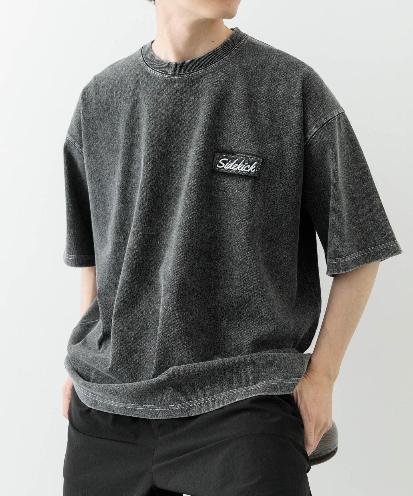 單點刺繡圓領牛仔T恤